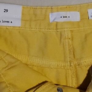 NWOT. a. loves a. A New Approach Yellow Blend Denim/Jean Buttonup shorts. Sz29